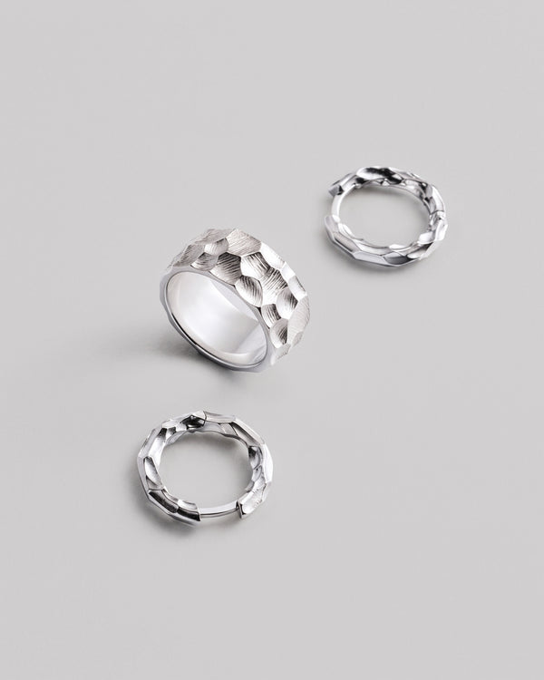 Boucles d'oreilles créoles en argent CRATERES