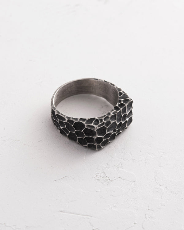 Anello in argento KRATER