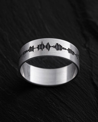 Anello in argento INCISIONE ONDA SONORA