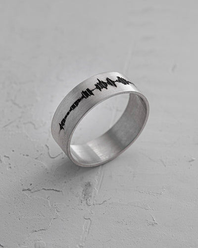 Anello in argento INCISIONE ONDA SONORA