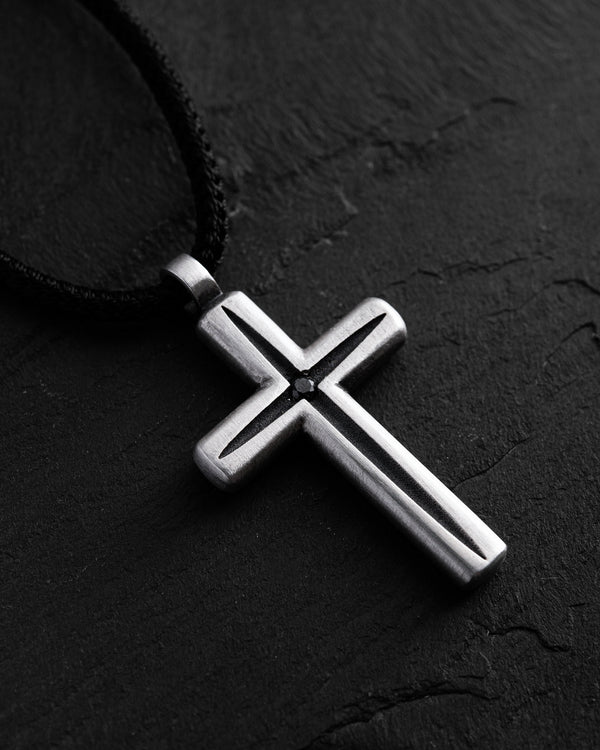 Croix d'argent LUMEN FIDEI. PIERRES NOIRES