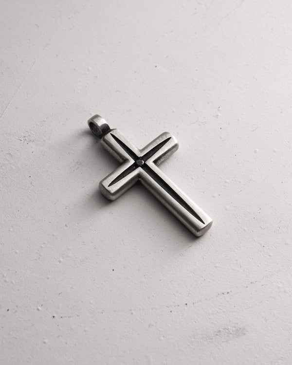 Croix d'argent LUMEN FIDEI. PIERRES NOIRES