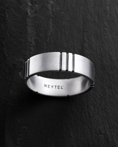Silver ring EINFALDUR