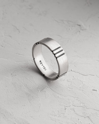 Silver ring EINFALDUR
