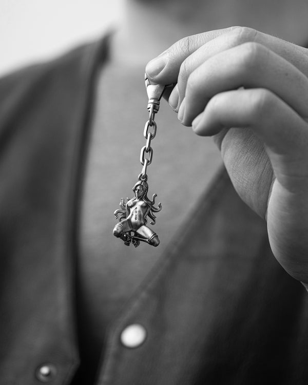 Porte-clés en argent NAKED