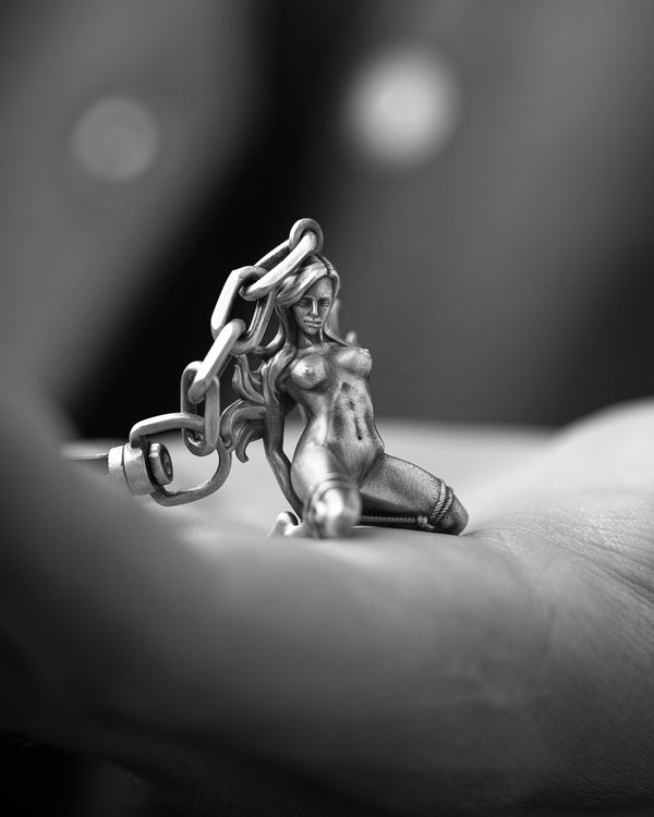 Porte-clés en argent NAKED