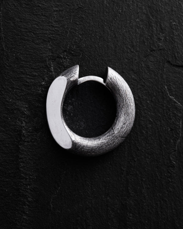Boucle d'oreille simple en argent MIRROR
