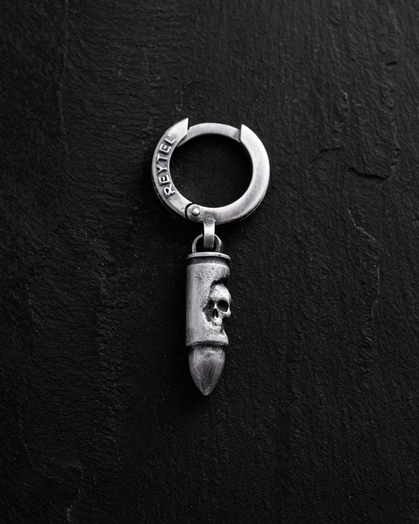 Silberner einzelner Ohrring BULLET. MEMENTO MORI