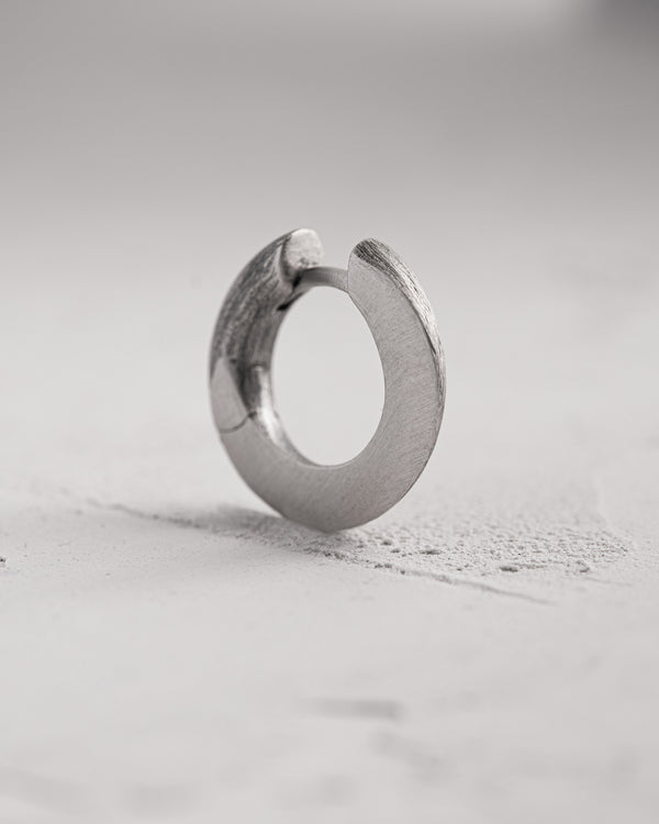 Silver earring - ring RELEASE