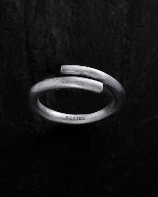 Anello in argento VALG