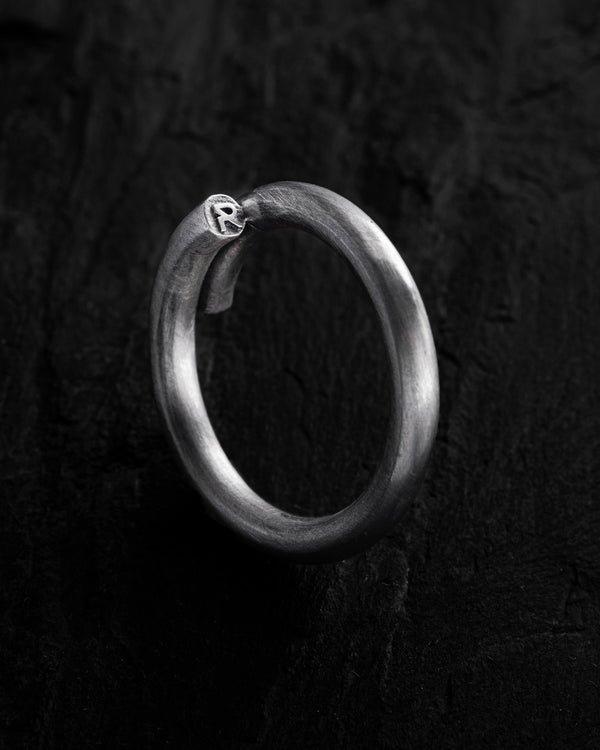 Anello in argento VALG