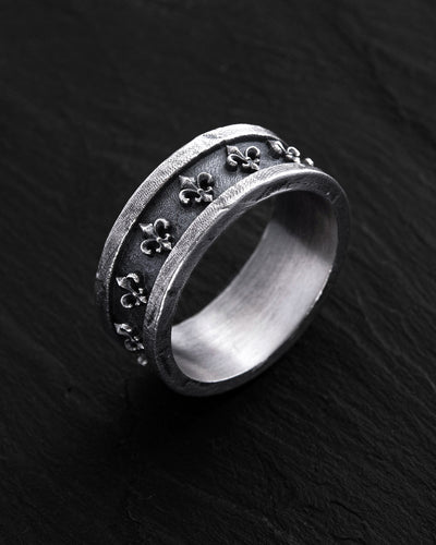 Anello in argento FLEUR DE LIS