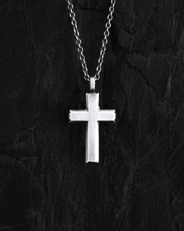 Croce d'argento su catena VÉRITÉ