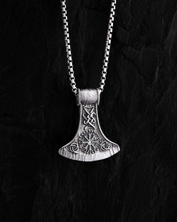 Pendentif en argent CASQUE DE TERREUR