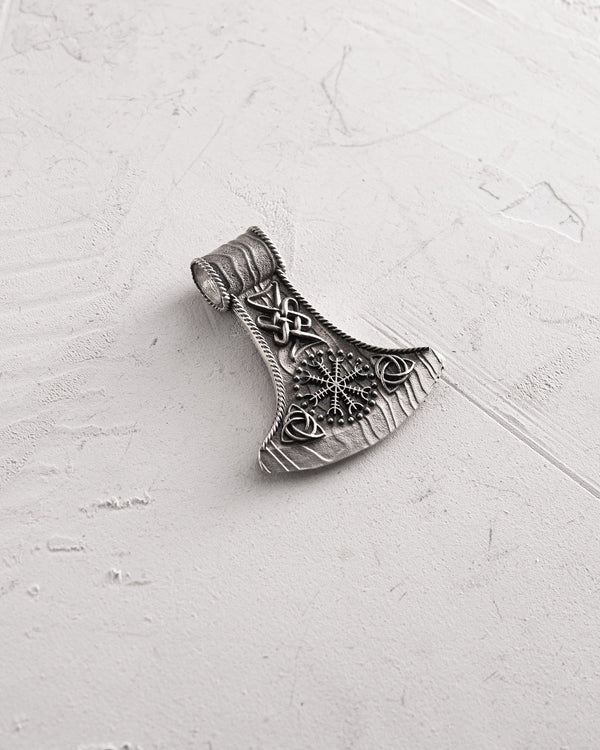 Pendentif en argent CASQUE DE TERREUR