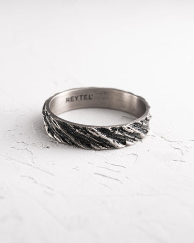 Ring aus 14-karätigem Weißgold KRIGER