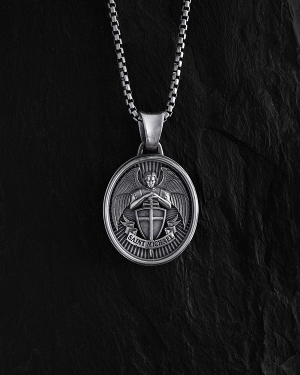 Pendentif en argent SAINT MICHAEL