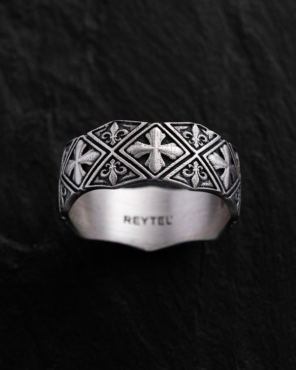 Silver ring MALTESE CROSS and FLEUR DE LIS