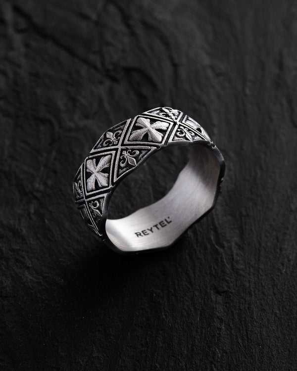 Silver ring MALTESE CROSS and FLEUR DE LIS