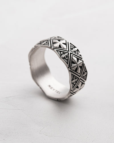 Anello in argento CROCE DI MALTESE e FLEUR DE LIS