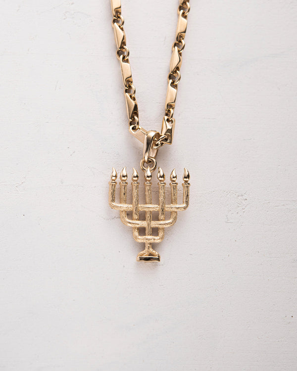Pendentif MENORAH (or jaune 14 carats)