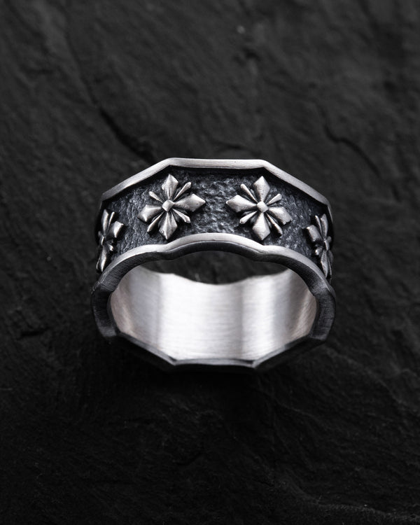 Anello in argento CUSTOS