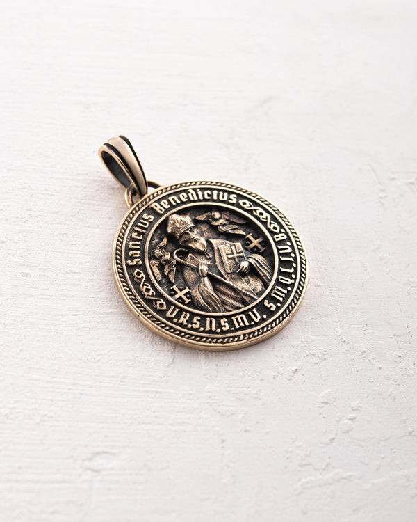 Pendentif SANCTUS BENEDICTUS (or jaune 14 carats)
