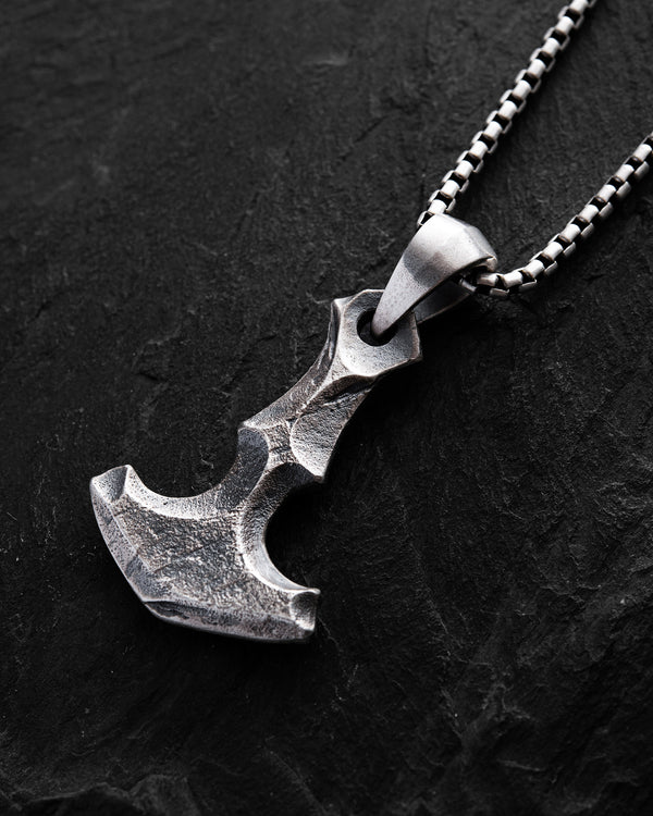 Ciondolo in argento IL MARTELLO VICHINGO DI THOR