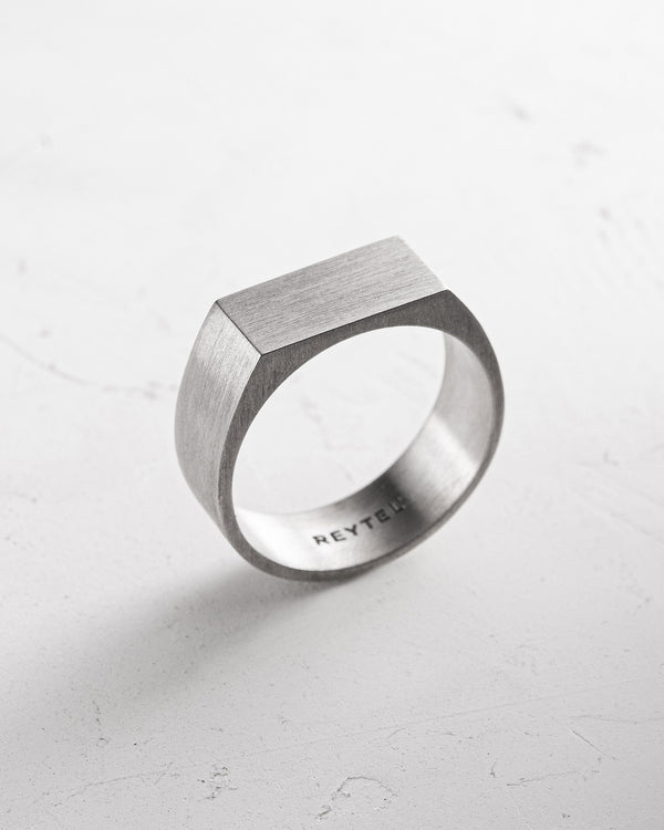 Anello in argento GRAVIS