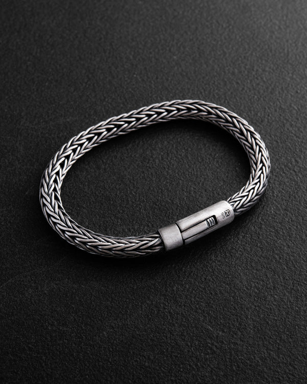 Silver bracelet FLETTE