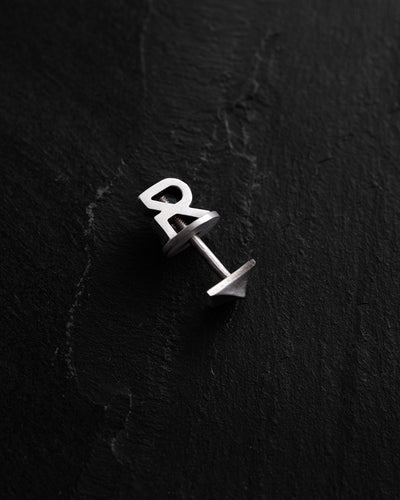 Boucle d'oreille unique en argent SPIRE