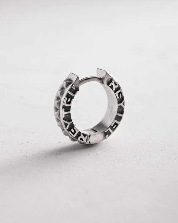 Boucle d'oreille unique en argent ROUGH