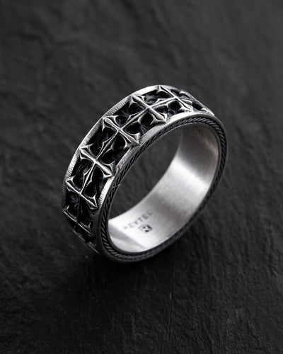 Anello in argento CROCE GOTICA