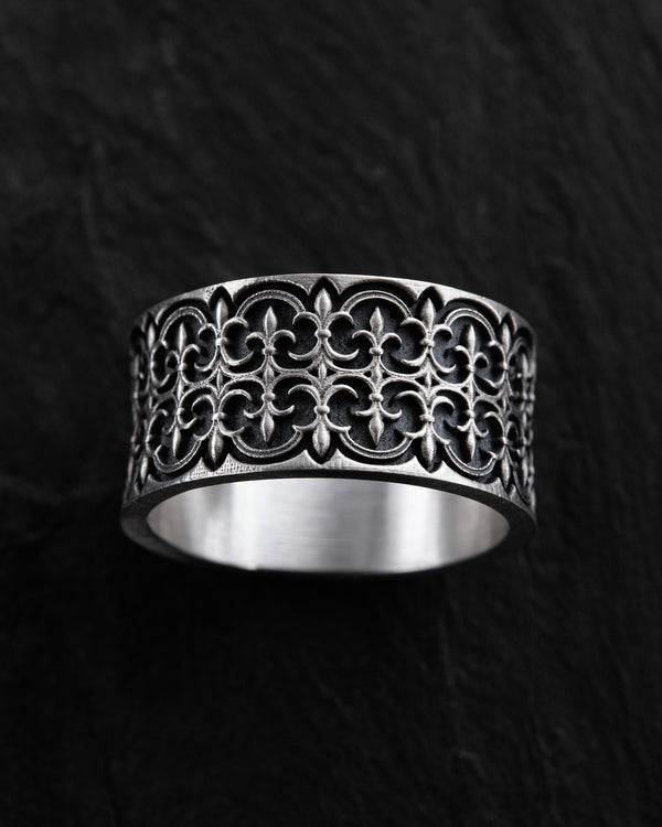 Silver ring GOTHIC FLEUR DE LIS
