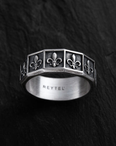 Anello in argento FLEUR DE LIS