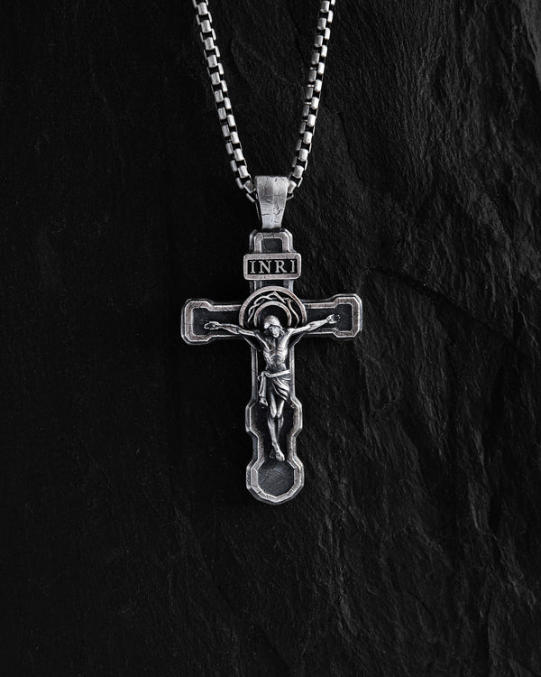 Croix en argent FILIUS UNIGENITUS DEI. INRI
