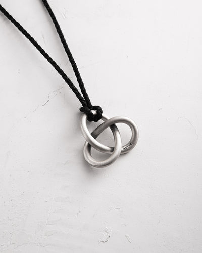 Pendentif en argent TRINITÉ (sur fil)