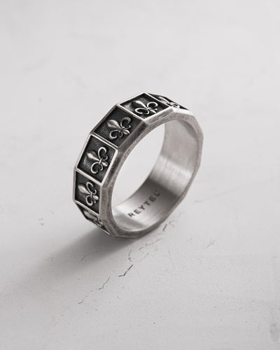 Anello in argento FLEUR DE LIS