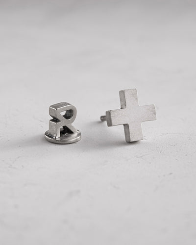 Boucle d'oreille unique en argent STAVROS