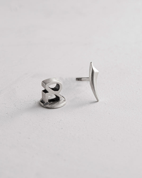 Silver single earring FANG