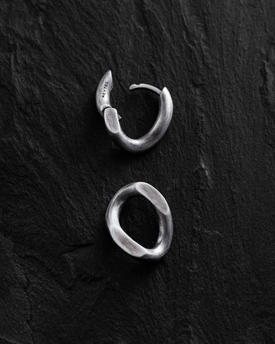 Silver monoearring DUAL