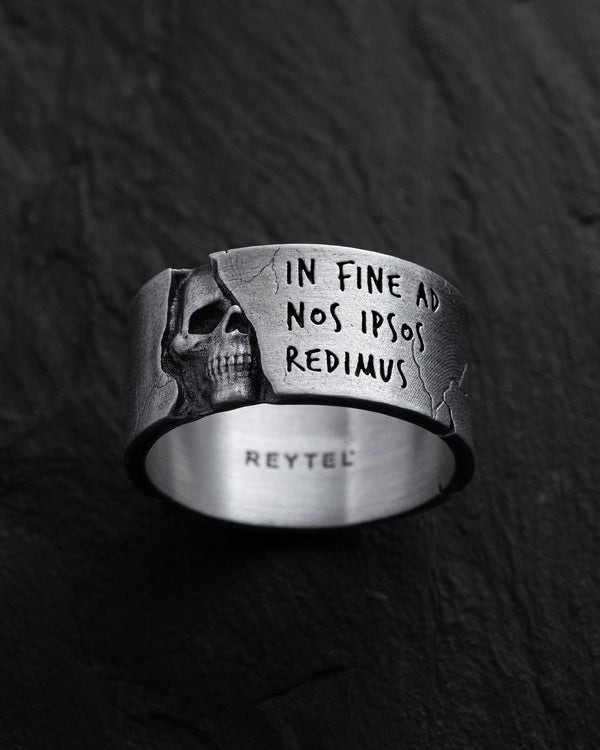 Silver ring REVERTO