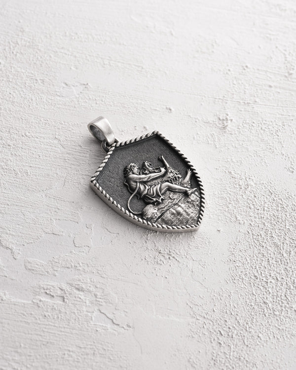 Silver pendant SAMSON AND THE LION