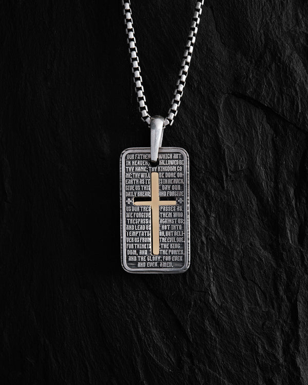 Silberner Anhänger „Vater unser“ mit einem goldenen Kreuz