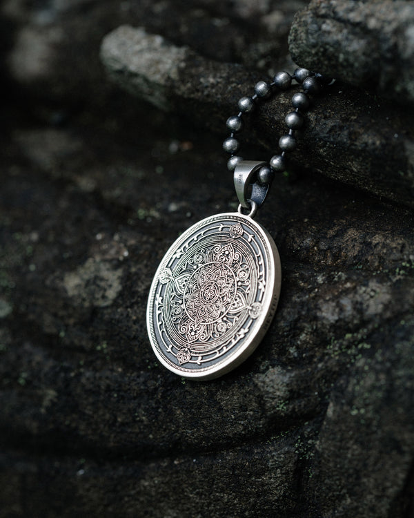 Silver pendant BUDDHA 7 CHAKRAS MEDITATION