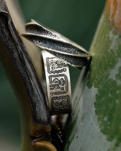 Anello in argento GEROGLIFI AZTECI E MAYA