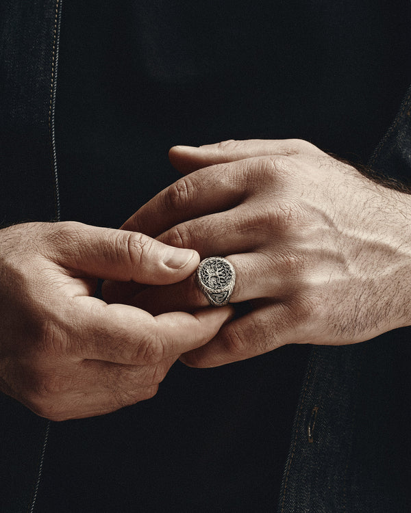 Anello in argento YGGDRASIL – ALBERO DELLA VITA