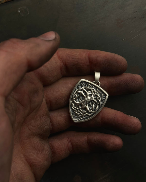 Pendentif en argent - bouclier ARBRE DE VIE