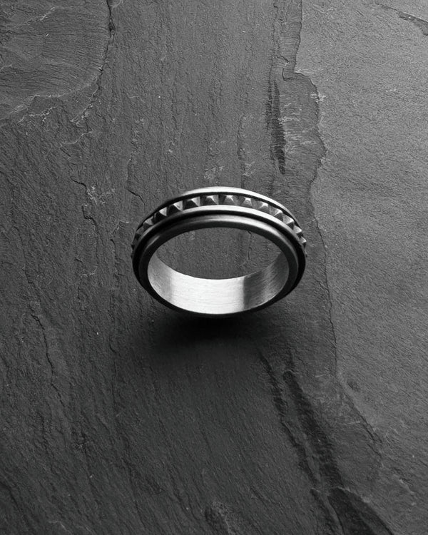 Anello in argento ARMOUR