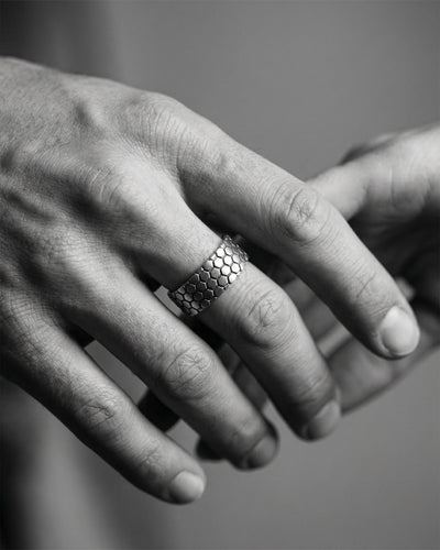 Anello in argento NIDO D'APE